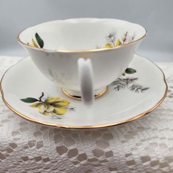 Royal Grafton Fine Bone China Tea Cup Saucer Set Yellow Magnolia Gold Trim - Picture 5 of 8
